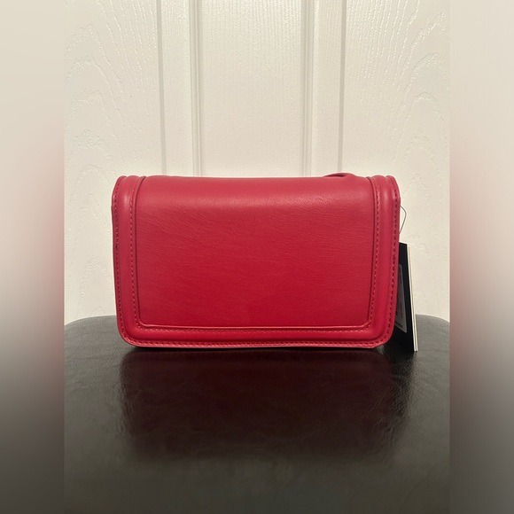 ⭐️ NWT Badgley Mischka Small Pleated Crossbody ⭐️ - Picture 2 of 8